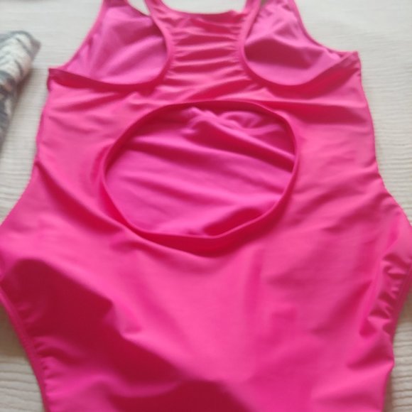 Reebok Swimsuit (new without tag) - Picture 2 of 4